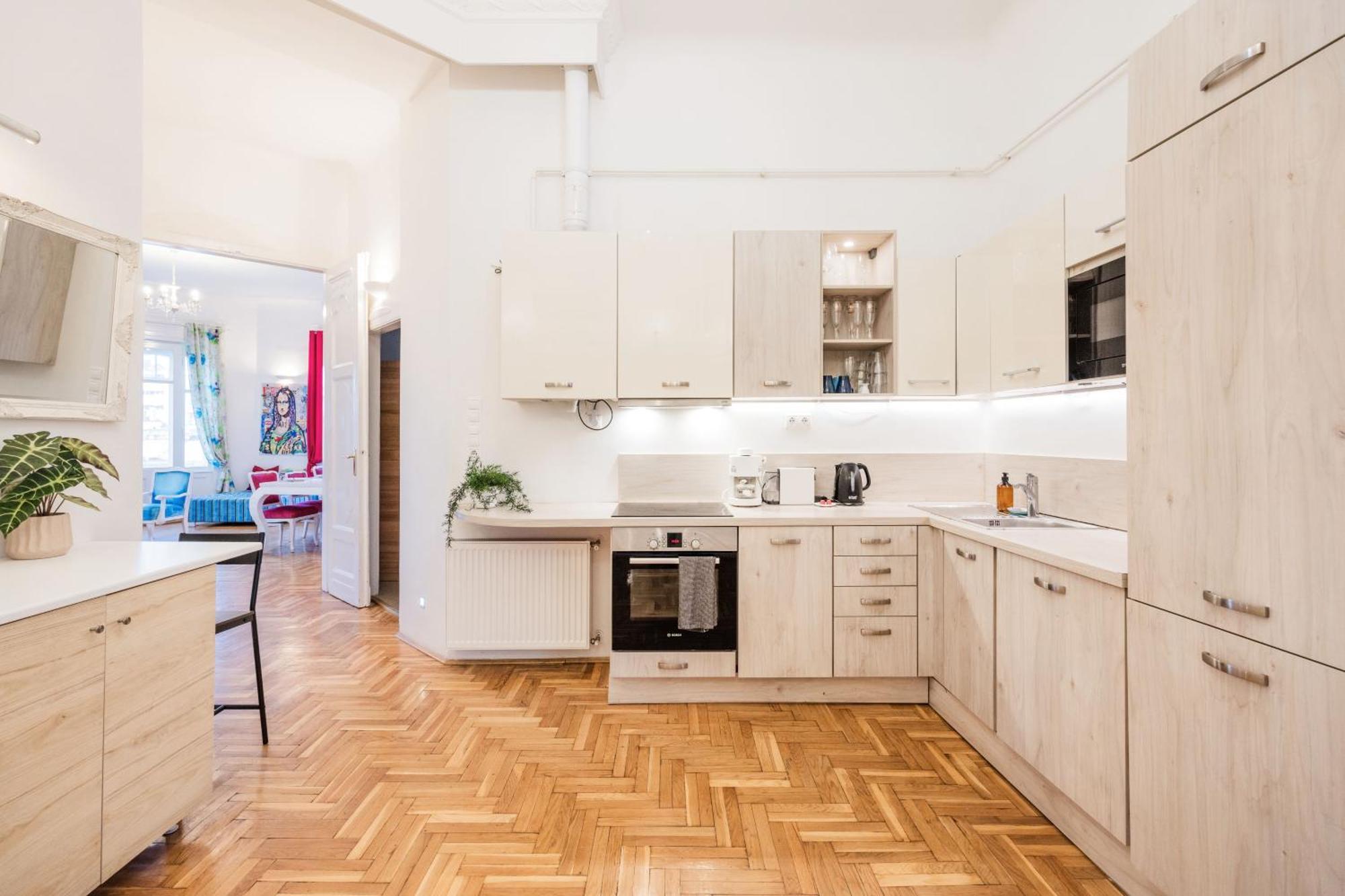 Apartment Amazing View Designer With Sauna And Jacuzzi 3 Min To Opera House Budapest
