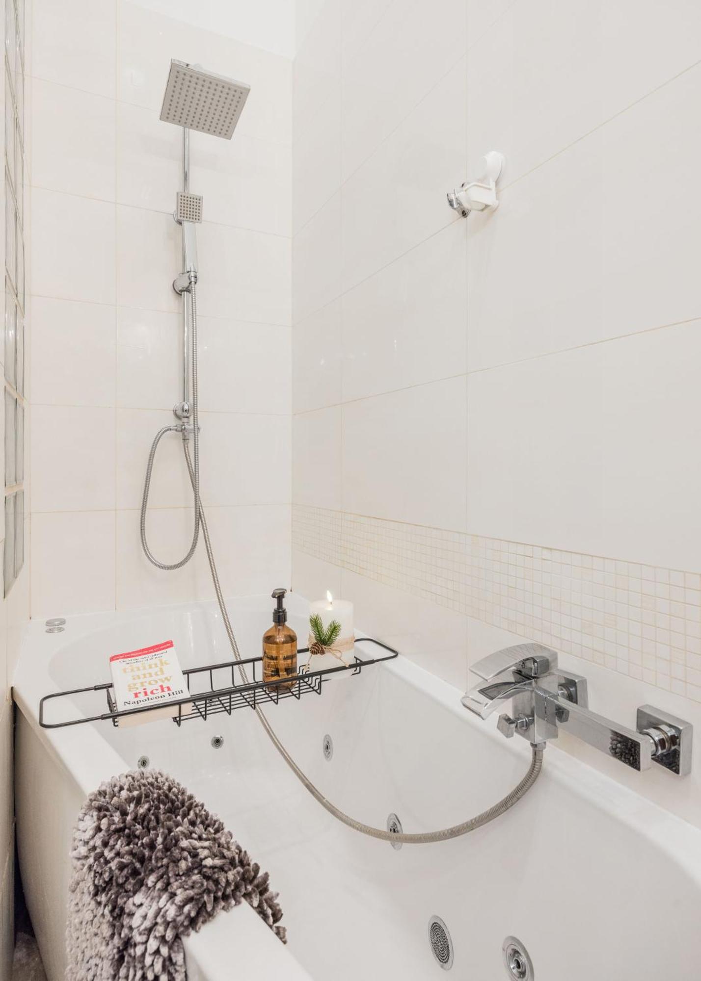 Apartment Amazing View Designer With Sauna And Jacuzzi 3 Min To Opera House Budapest